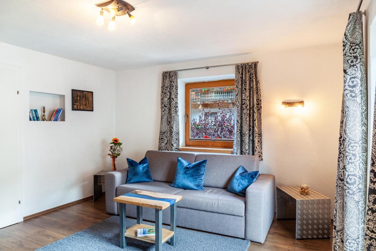 Ferienwohnung Galerie Kaiser Mayrhofen Esterno foto